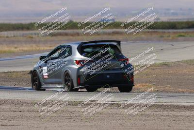 media/Oct-04-2025-OnGrid (Sat) [[44bd565ffa]]/Pink Group/Grapevine/